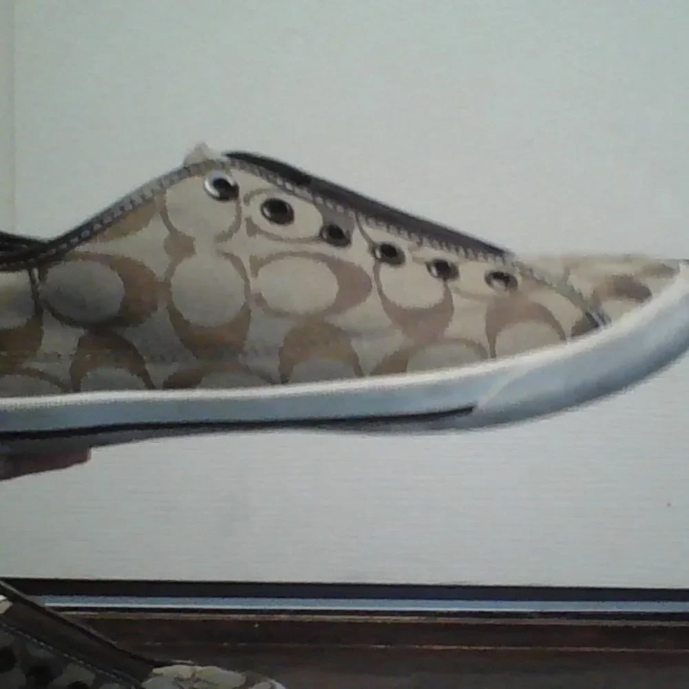 Coach Shoes - Picture 5 of 5